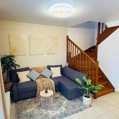 Apartamento Beautiful Comfortable Paris Nearby T9 & M7