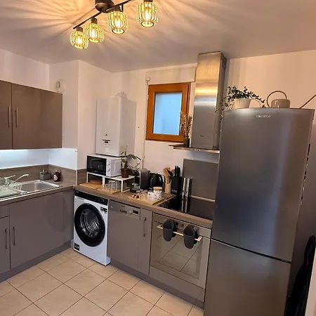 Beautiful Comfortable Paris Nearby T9 & M7 *