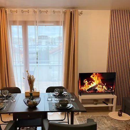 Apartamento Beautiful Comfortable Paris Nearby T9 & M7 *
