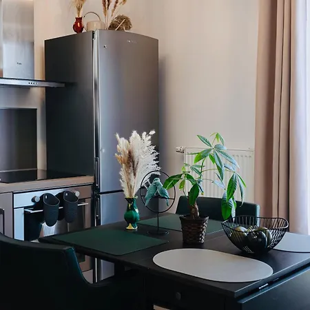 Beautiful Comfortable Paris Nearby T9 & M7 *